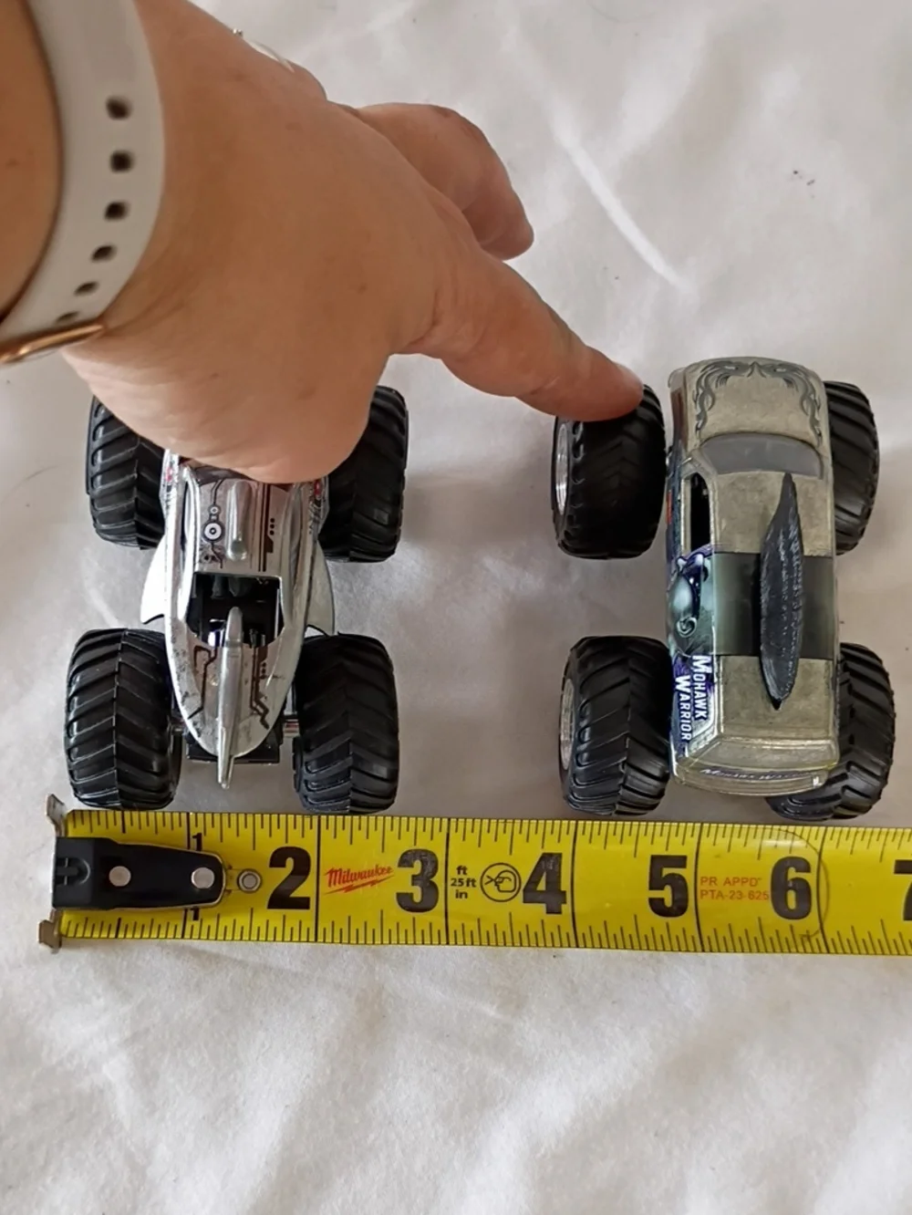 EUC Hot Wheels Monster Jam Mohawk Warrior And Cyborg Shark Trucks Pair Of 2
